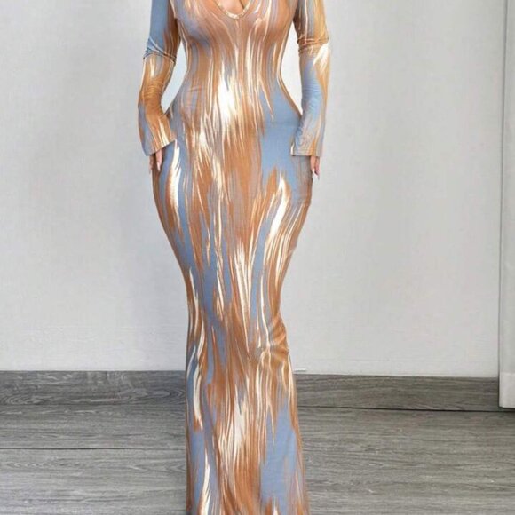 Bodycon Long Sleeve Dress - Picture 2 of 7